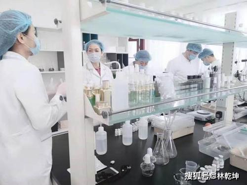 找oem化妝品加工,工廠提供產(chǎn)品配方嗎 還是需要自己有配方