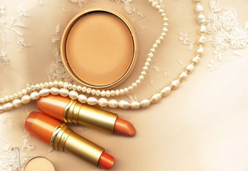 覓韻化妝品加盟費(fèi)是多少錢 總投資13.37萬元 加盟費(fèi)查詢網(wǎng)